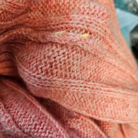 Vintage Glen Kaylin Pink 100% Pure Shetland Wool Knit Sequin Detail Sweater S - Picture 10 of 10